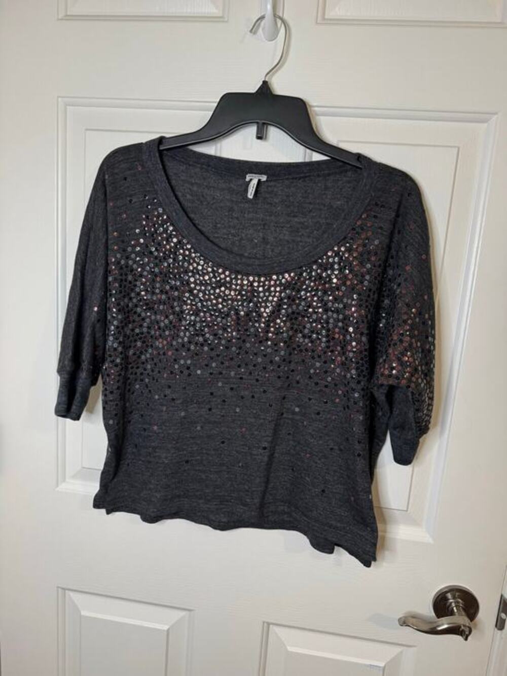 Splendid Drop Shoulder Metallic Sequin Knit Crop Sweater Charcoal Gray Med